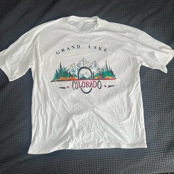 grand lake colorado graphic men’s XL tshirt